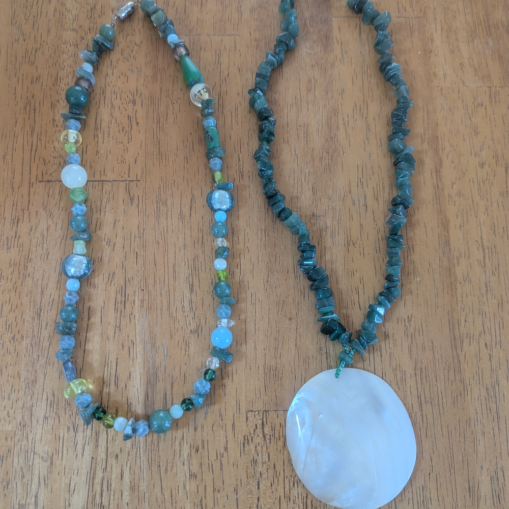 Elegant Blue and Green Beaded Necklace Set